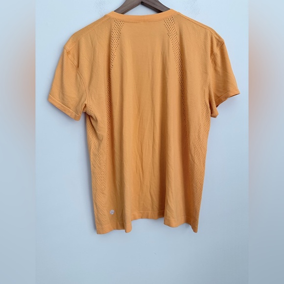 Lululemon Metal Vent Tech T Shirt Orange Breathable Stretch Gym Workout 14 - Picture 2 of 5